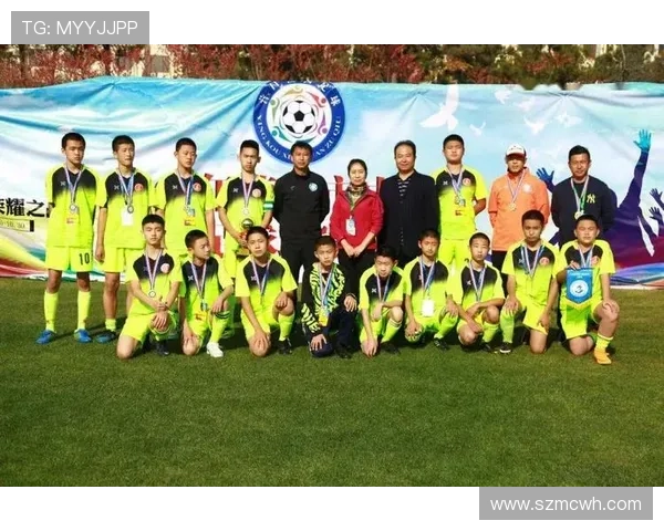 上海足球队荣登足球团队协作排行榜第一名展现卓越团队精神与实力