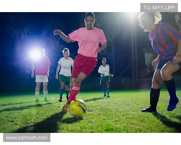 与足球明星共进晚餐的奇妙体验游戏，感受球场之外的友谊与激情