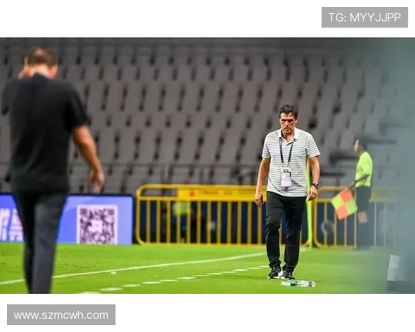 帅气足球明星拉莫斯的传奇人生与场上风采全解析